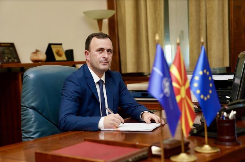 Митрески уште се консултирал за распишување на парламентарните избори