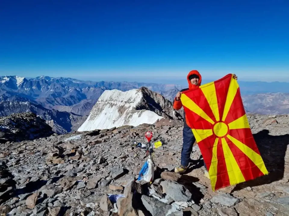 Македонски планинари го искачија највисокиот врв во Јужна Америка