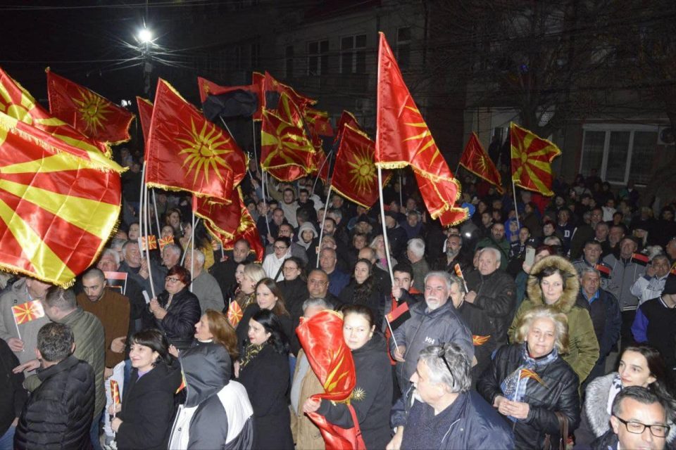 Прекрасна и победничка атмосфера при отворање на новиот штаб на ВМРО-ДПМНЕ во Куманово