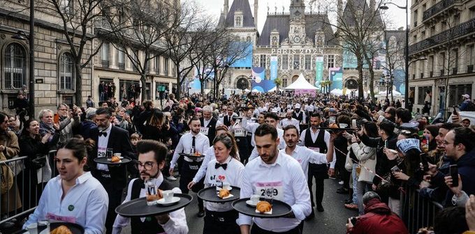 Во пресрет на Олимпијадата, по 13 години пауза, во Париз се одржа традиционалната трка на келнери