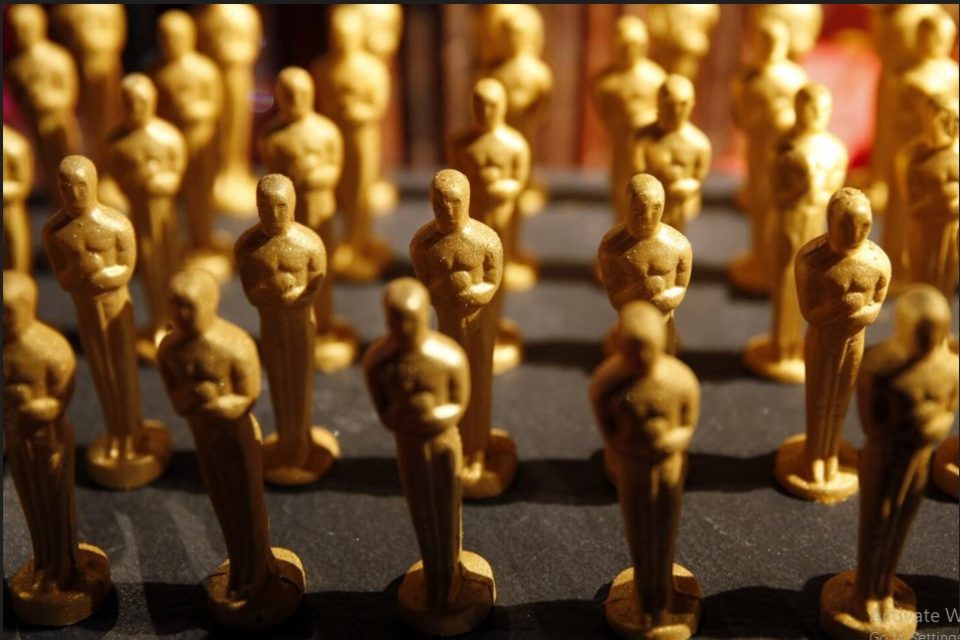 Пет илјади чоколадни оскари попрскани со 24-каратна златна прашина ќе се направат за претстојната забава за Оскарите