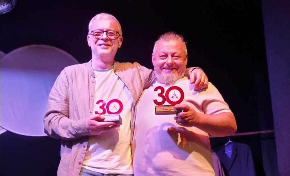 Актерот и режисер Драган Довлев и светло-мајсторот Оливер Ставрев прославија 30 години работа во Театарот за деца и младинци