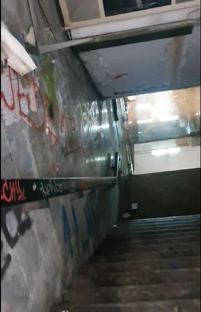 Подземниот премин кај ТЦ „Скопјанка“ преплавен со фекалии