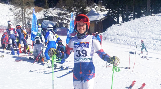 Македонската скијачка надеж Јана Атанасовска со нов рекорд за македонскиот спорт во Австрија
