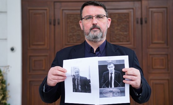СДСМ манипулра со стари фотографии од Силјановска со Ковачев