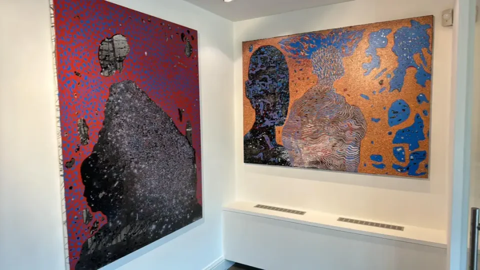 Изложбата „Невидливи светови“ на Киро Урдин по Мајамии Букурешт, од синоќа поставена во Белгија