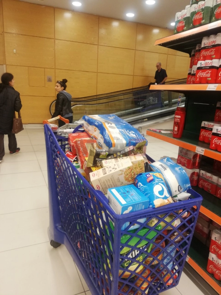 Грција воведува „Посна кошничка“ со евтини производи за време на велигденските пости