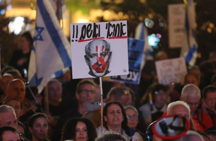 Илјадници демонстранти во Тел Авив побараа оставка од Нетанјаху