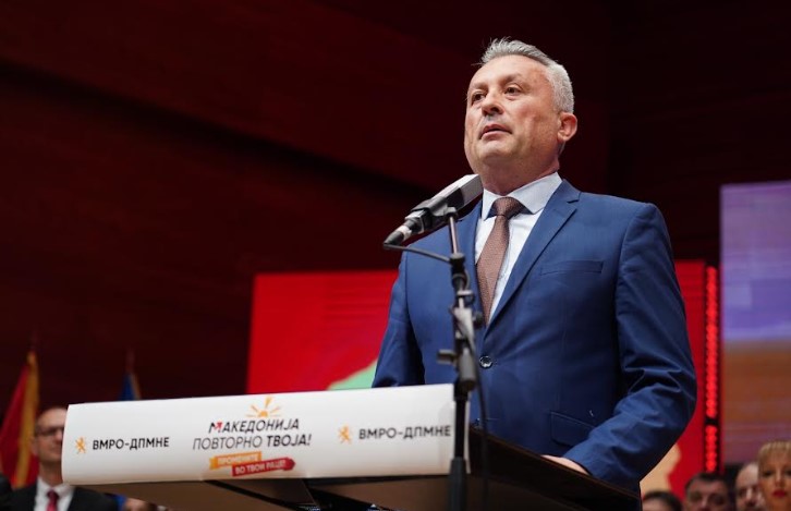 Сајкоски: Да не дозволиме апатијата или цинизмот да ја диктираат иднината, да ја видиме Македонија горда и достоинствено исправена