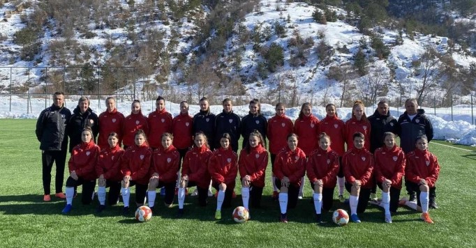 Maкедонските фудбалерки не дадоа гол, а камоли да победат