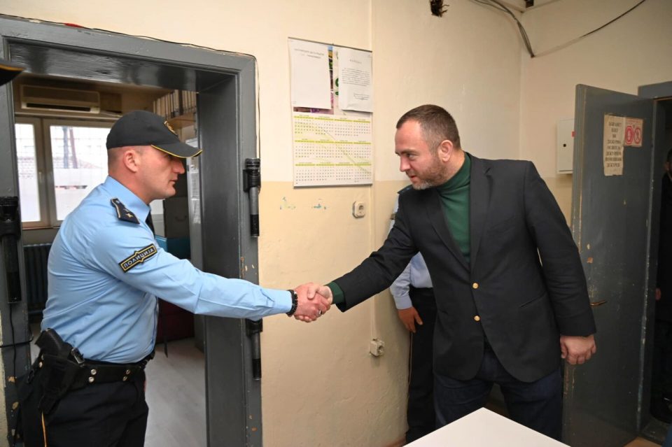 Тошковски во работна посета на ОВР Струга