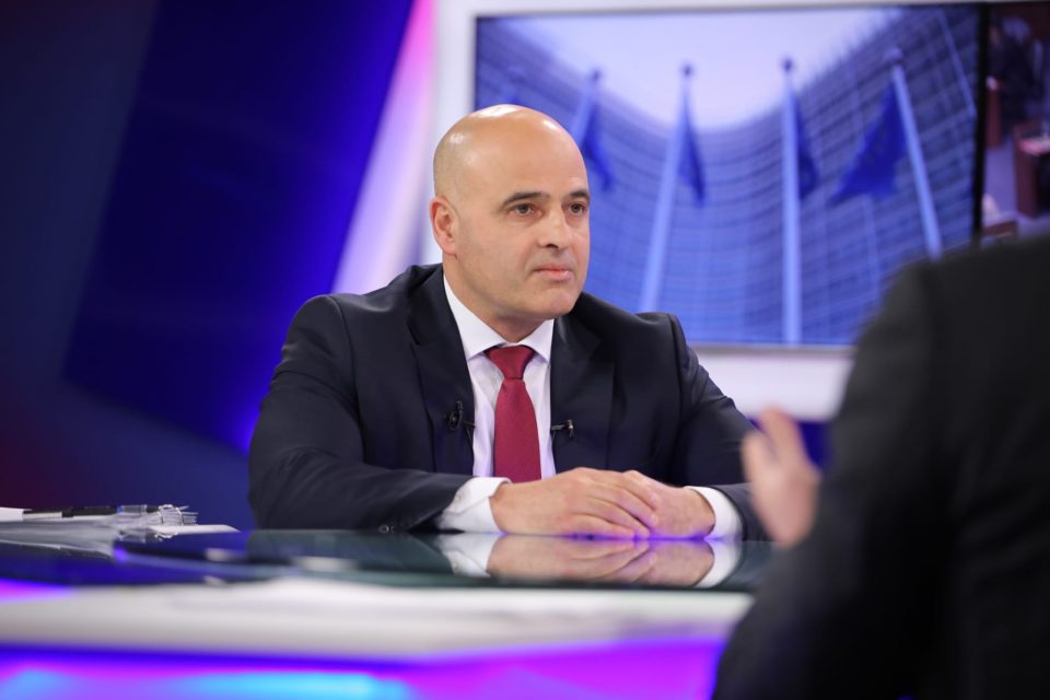 Ковачевски тврди дека немало никаков состанок во вила „Водно“ за уставните измени