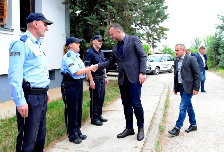 Потребно е зајакнување со човечки ресурси: Тошковски во посета на Полициската станица за граничен надзор Сопот