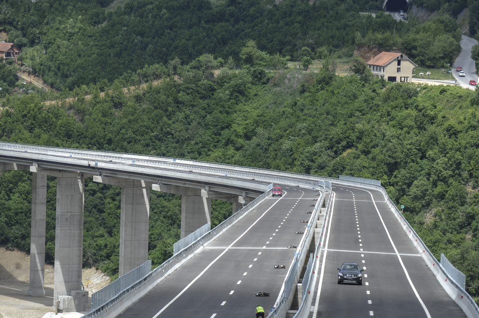 Ѓорчев: Од Косово кон Македонија возите по автопат, влегувате тука и нема ниту метар нов автопат