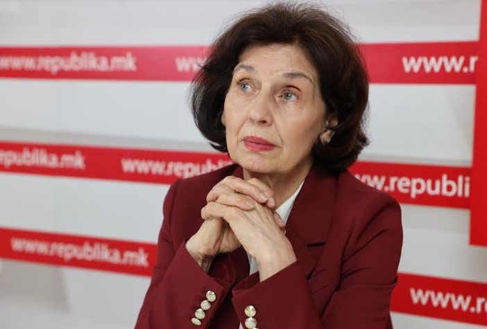 Силјановска-Давкова: Ни требаат силни институции, а не моќни политички поединци-хиени
