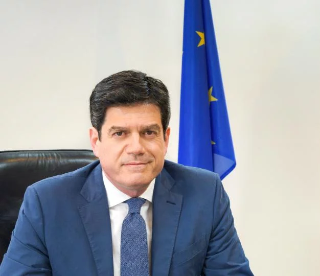 ЕУ ни праќа Грк за евроамбасадор во Македонија