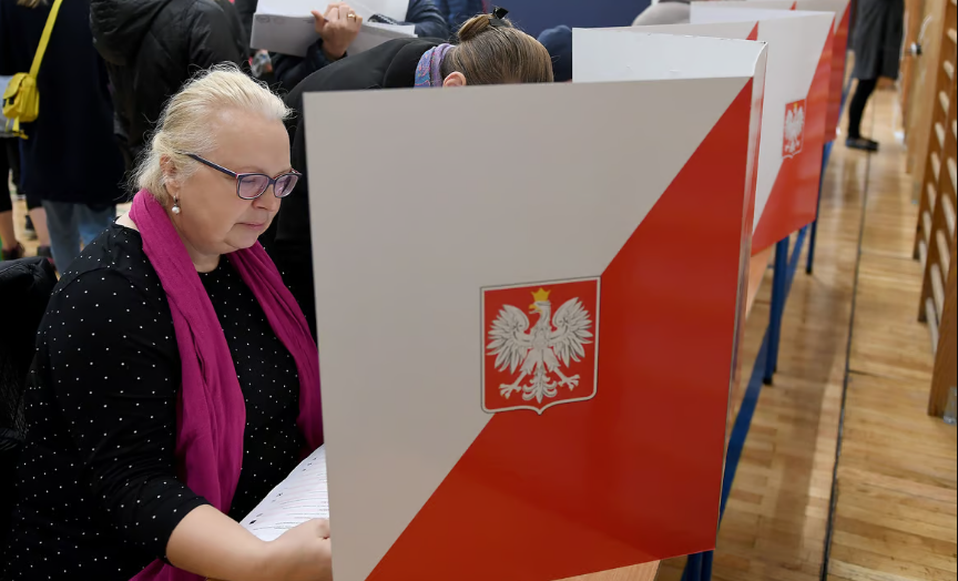 Прв тест за проевропскиот табор на Доналд Туск: Локални избори во Полска