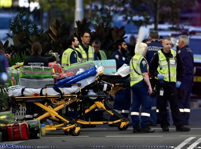 Напаѓачот е застрелан: Расте бројот на жртви во нападот во трговски центар во Сиднеј