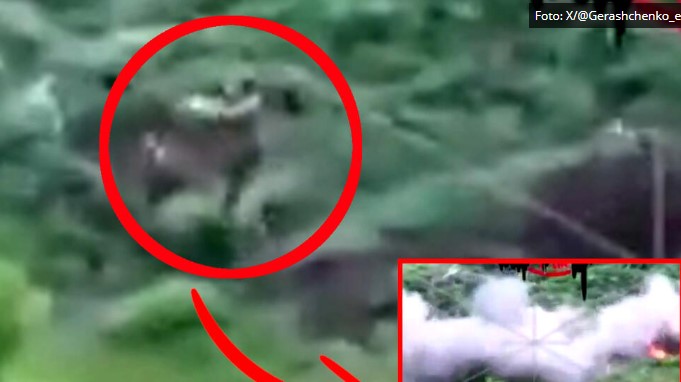 Видео од фронтот: Руски војник удира украински дрон со чанта