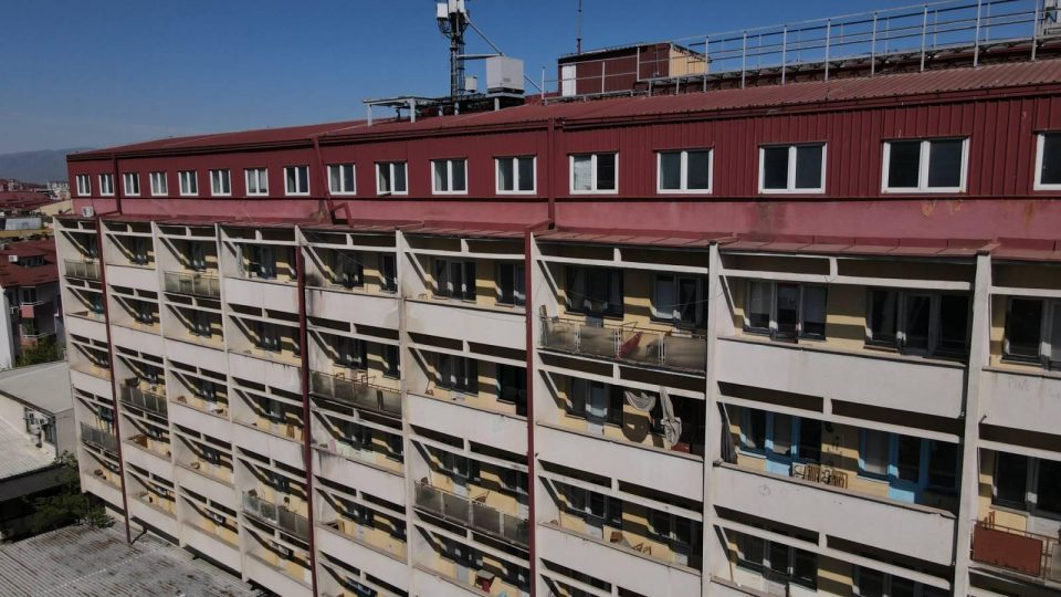 Со заем од 20 милиони евра и грант од 5 милиони евра почна реновирањето на студентските домови во Македонија