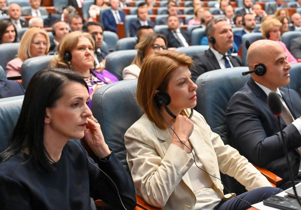 Костадиновска-Стојчевска со претставка против Гаши за првото обраќање како претседател на Собранието