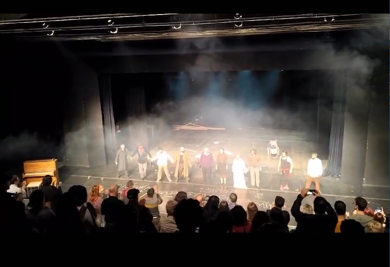Овации за Албанскиот театар и „Диво месо“ во Тирана
