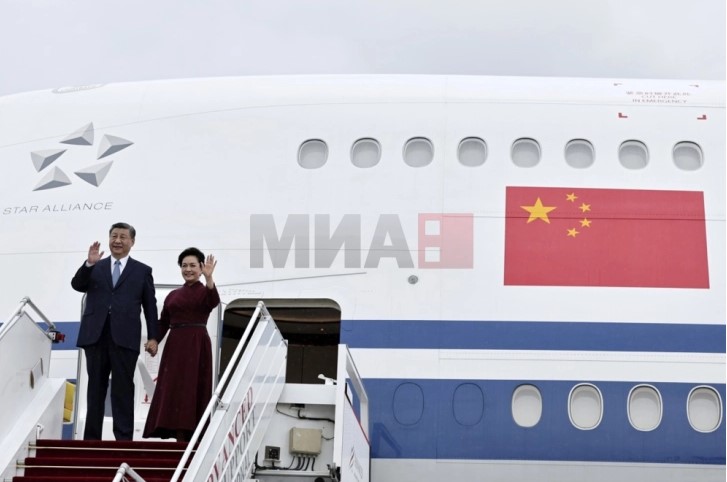 Кинескиот претседател Си пристигна во Франција