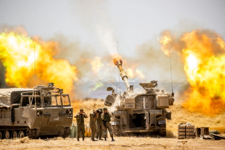 Израел одговори на нападот на Хамас