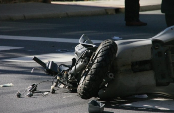 Се судриле трактор и моторцикл во Струмица, моторџијата добил тешки повреди