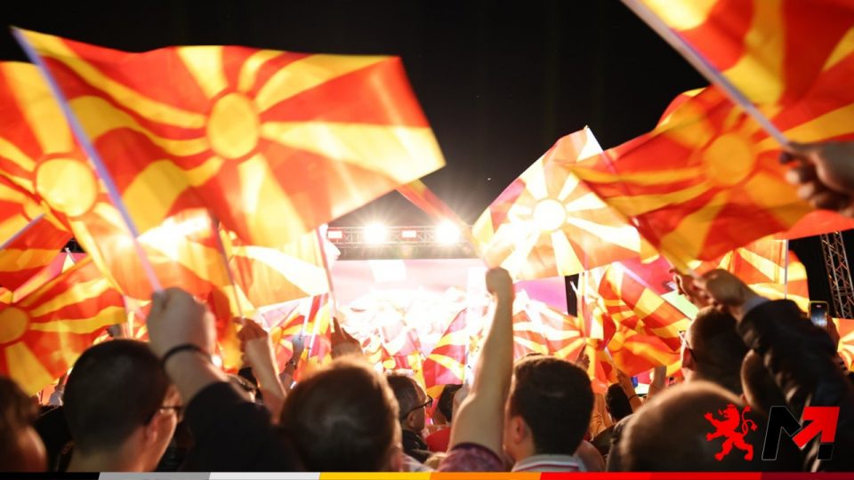 Странските медиуми ја најавија промената на власта во Македонија