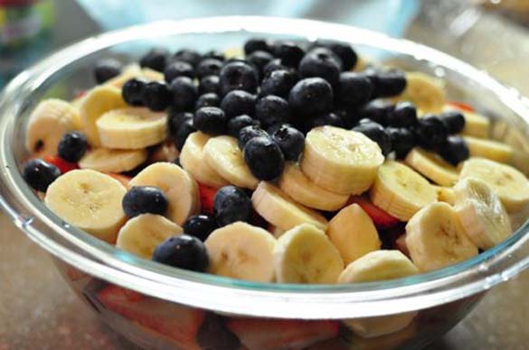 Боровница, грозје и банана – најдоброто овошје за здравјето на мозокот