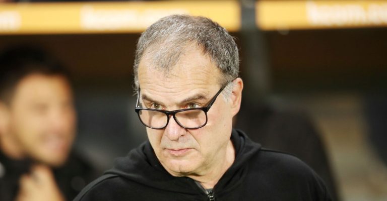 Суспендиран легендарниот тренер на Уругвај Марсело Биелса