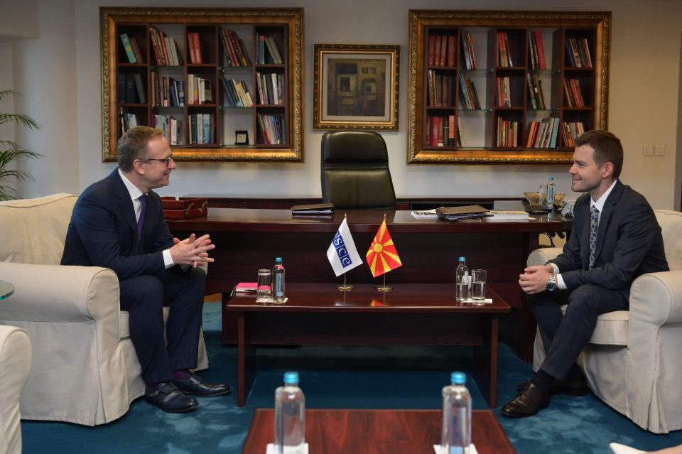 Муцунски на средба со шефот на Мисијата на ОБСЕ во Скопје