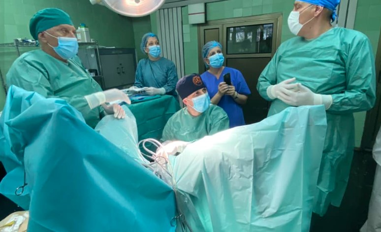 Во болницата во Кавадарци е извршена првата ендоскопска операција на тумор на мочен меур