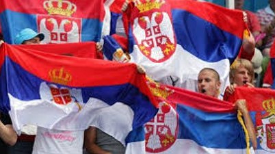 И тоа го дочекавме: Англиски хулигани се плашат од српски навивачи