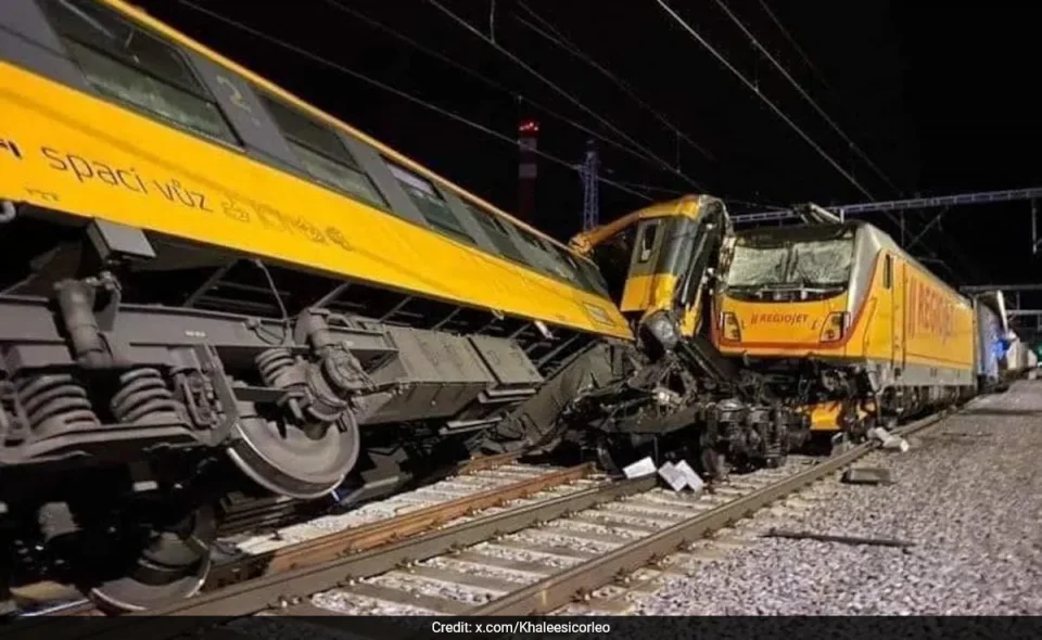 Трагедија утрово во Чешка: Четворица загинати, повеќе повредени во директен судир на два воза