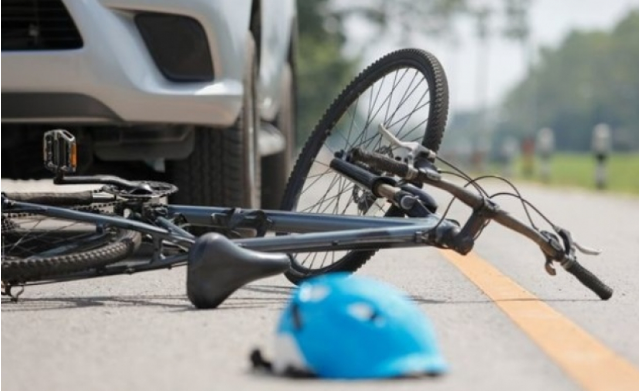 „Ауди“ прегазило велосипедист па избегало од местото на несреќата