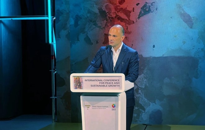 Заев го промовира Филипче пред партиските избори