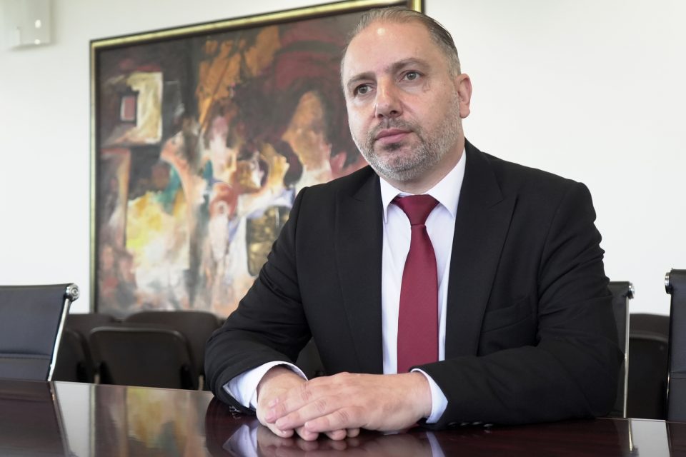 Бобан Николовски ја презеде функцијата директор на Царинска управа
