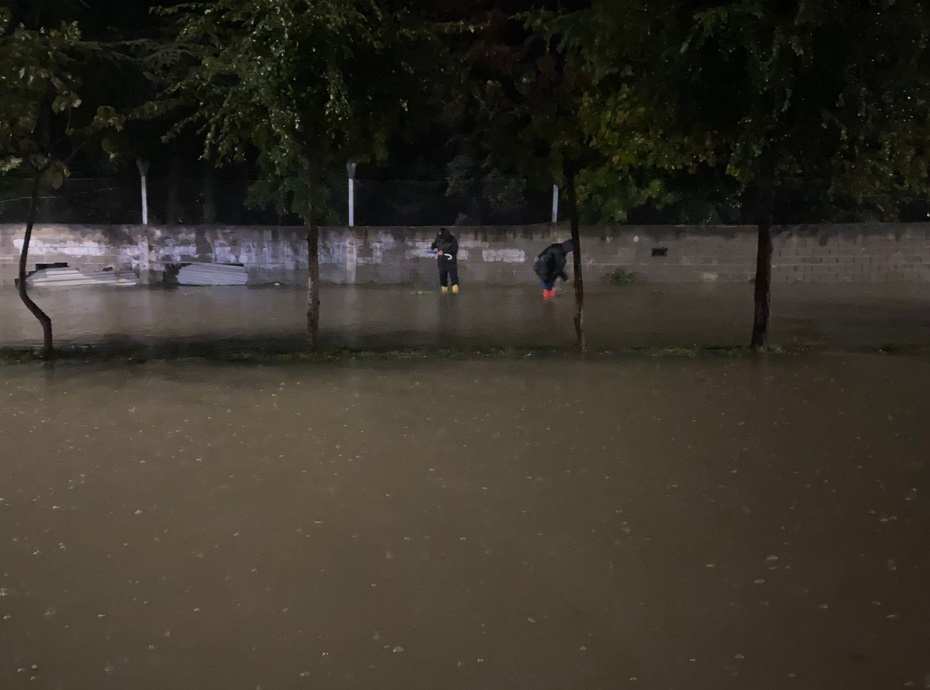 Поплавени куќи и дворови во Тетово