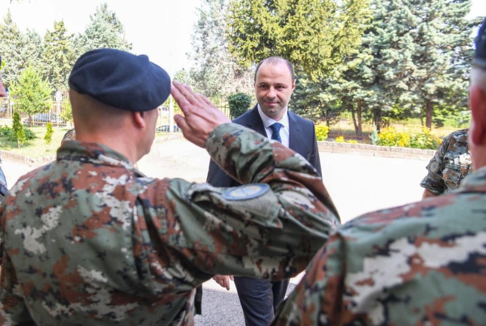 Мисајловски и Лафчиски на видео конференциска врска со нашите припадници во Либан: Добри се!