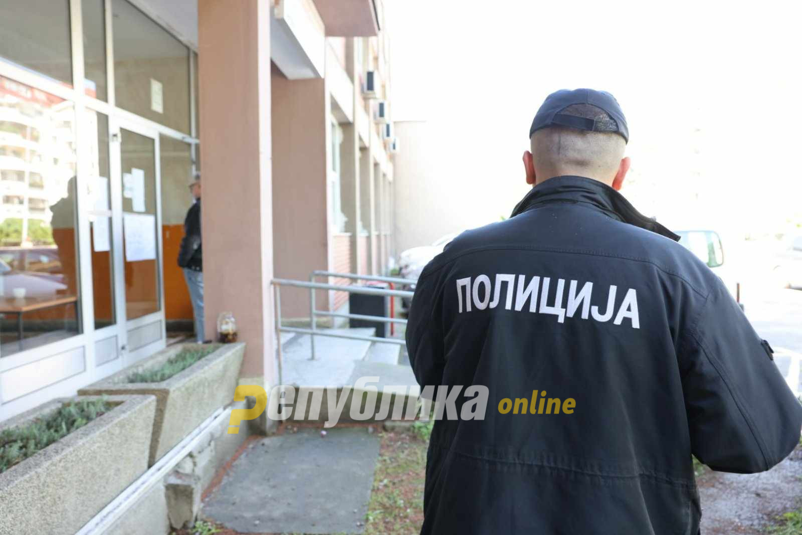 28-годишник си ја пријави баба му в полиција, вели го нападнала