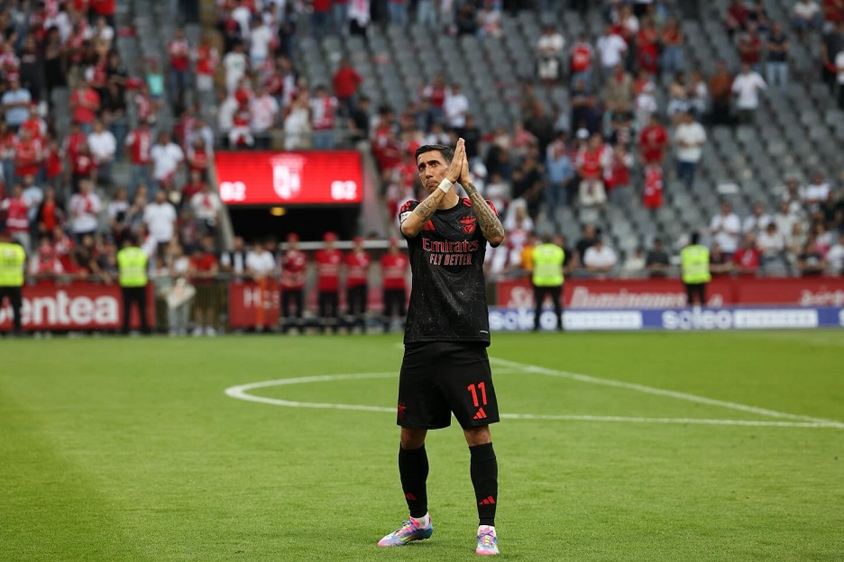 Facebook Angel Di María