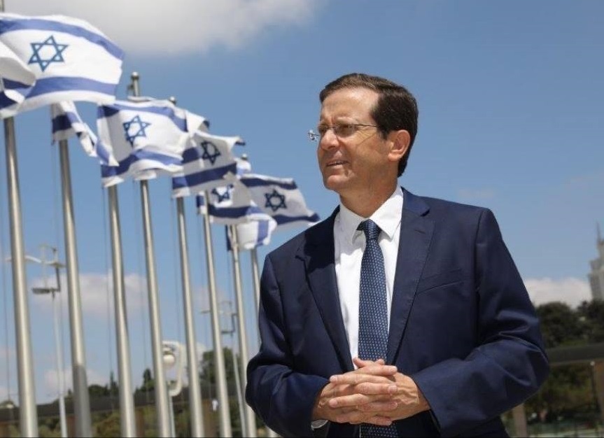 Facebook / יצחק הרצוג - Isaac Herzog