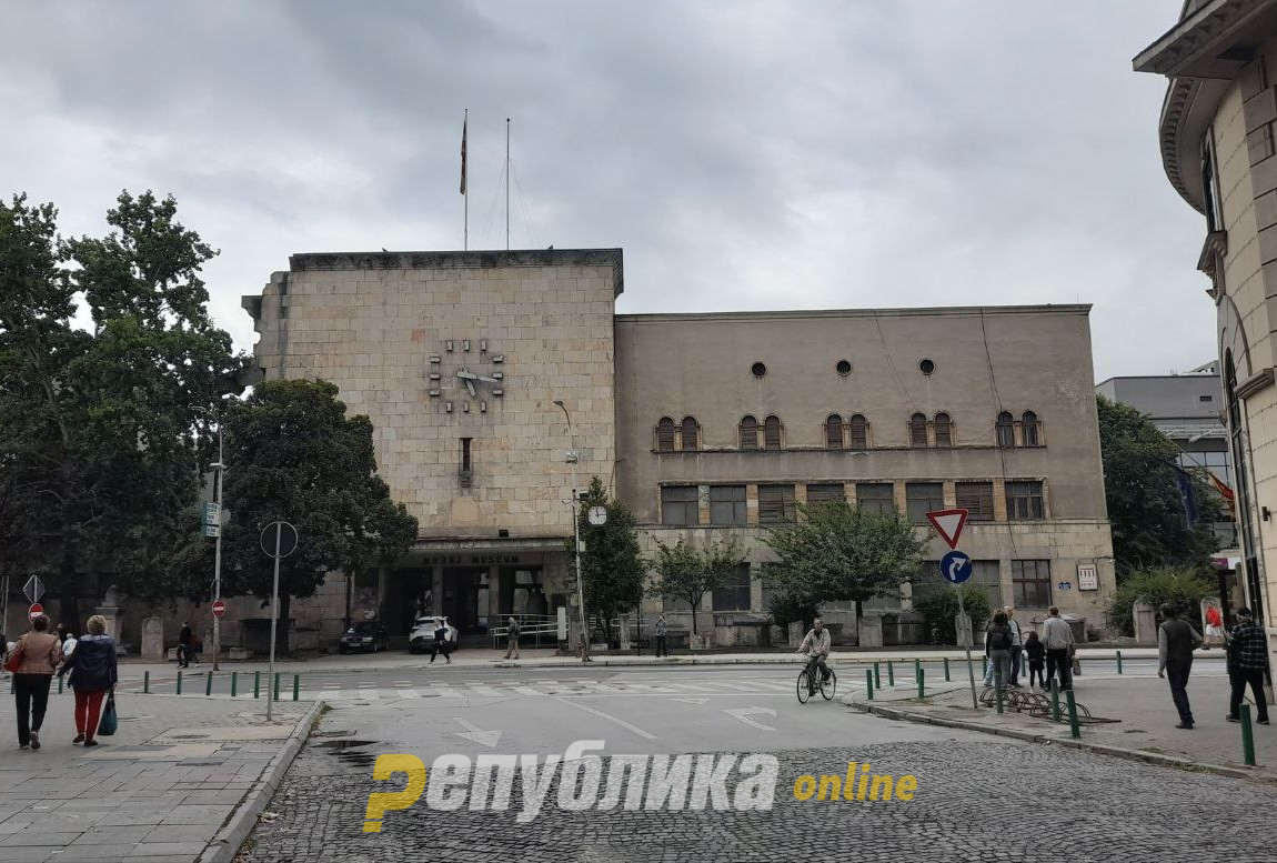 Оштетен часовникот на Музејот на град Скопје од невремето