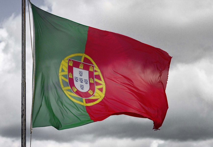 -luis-feliciano-on-unsplash