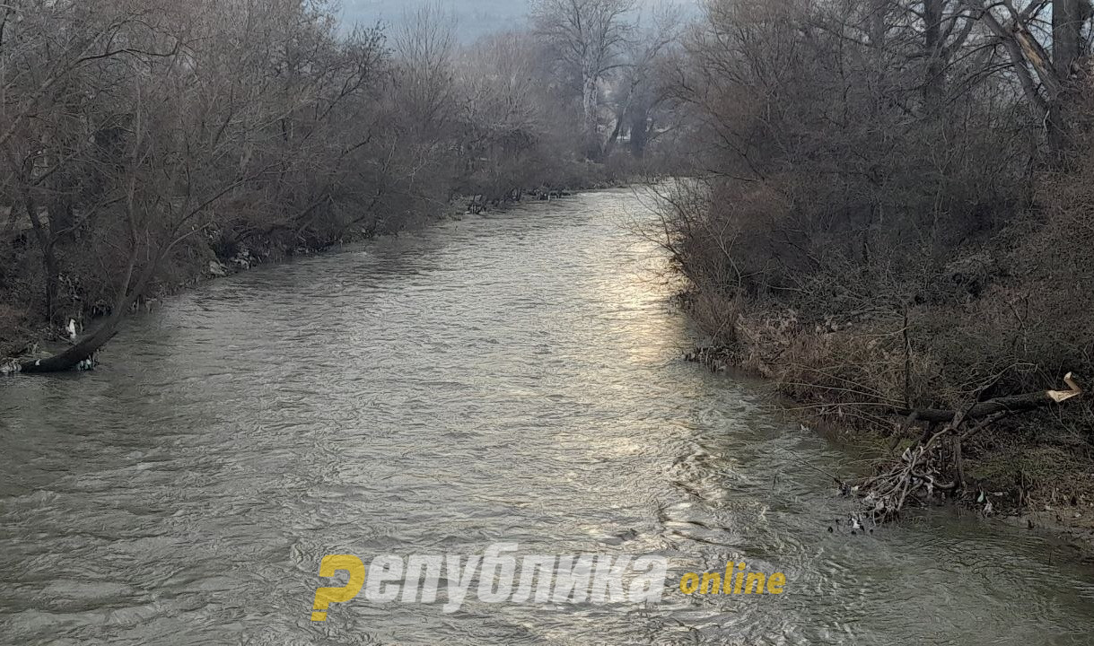 Машки труп изваден од Пчиња