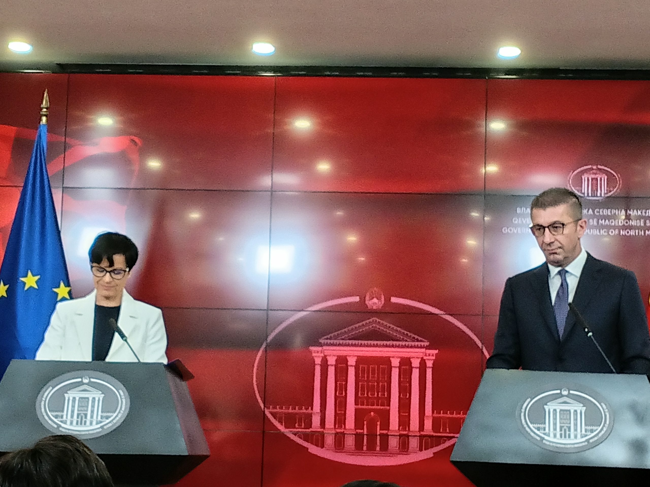Мицкоски за Изборниот законик: СДСМ и Левица го блокираат Изборниот законик и прават естрада