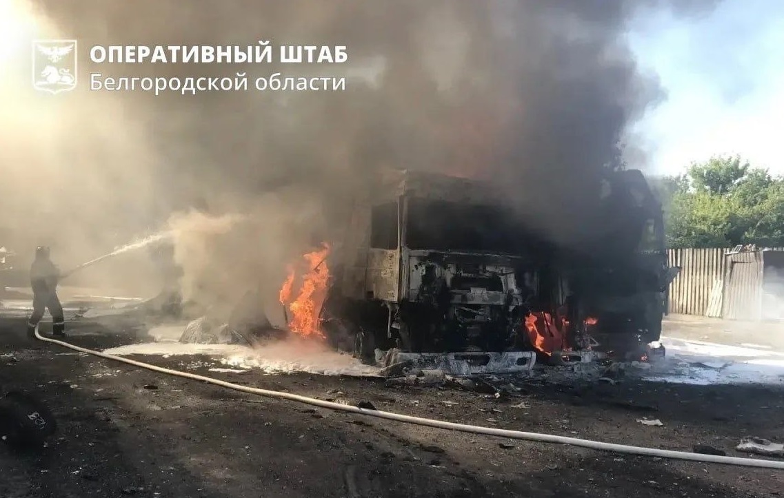 Четири жени и момче се убиени во украински напад со дрон врз автобус во Белгород во Русија