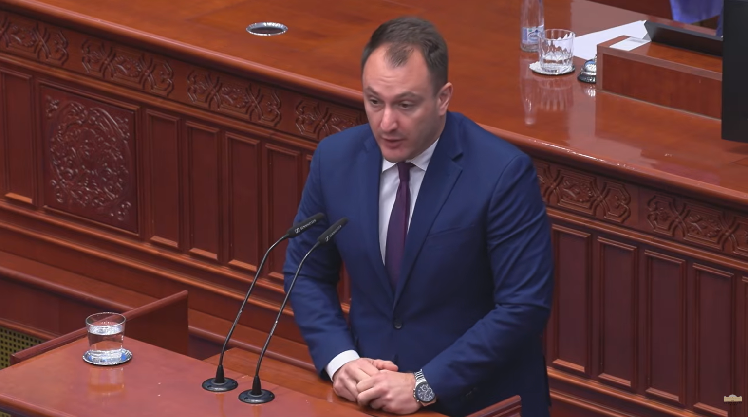 Андоновски: Ниту еден дата центар нема да има предност пред снабдувањето на граѓаните со струја и вода